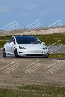 media/Apr-02-2023-Speed Ventures (Sun) [[5e759f4fdb]]/5-Tesla corsa A/session 2 Sunset/